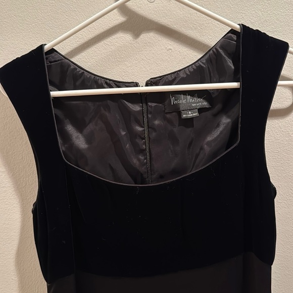 Vintage Nicole Miller Elegant Empire Black Dress 8 - Picture 3 of 7